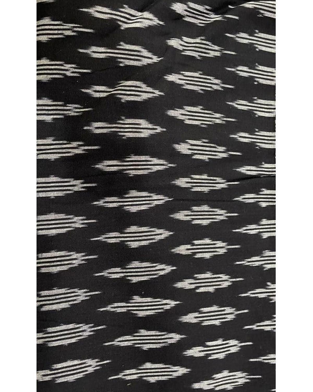 POCHAMPALLY IKAT COTTON BLACK COLOR FABRIC - pochampallysarees.com