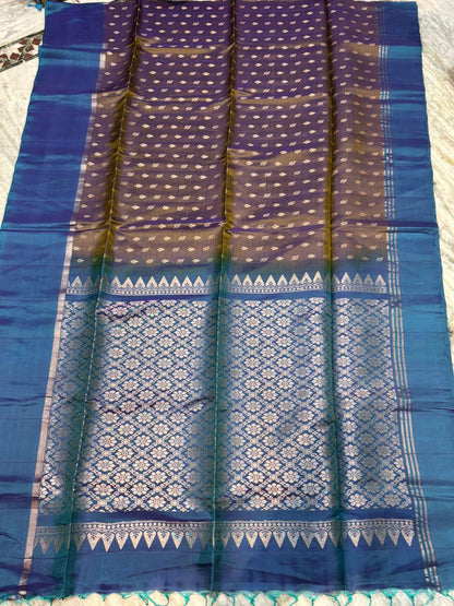Exquisite Dual-Tone Soft Silk Saree with Peacock Blue Temple Border & Rich Zari Pallu - pochampallysarees.com
