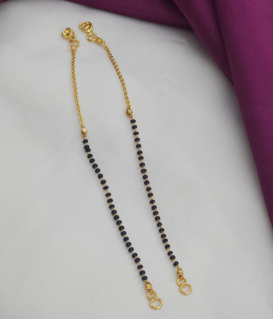 Black beads matilu