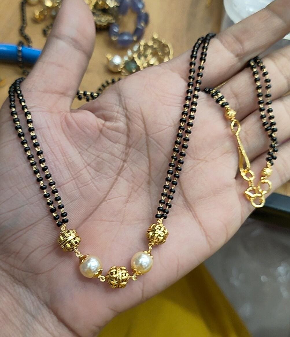 Black beads just 350 gold copy