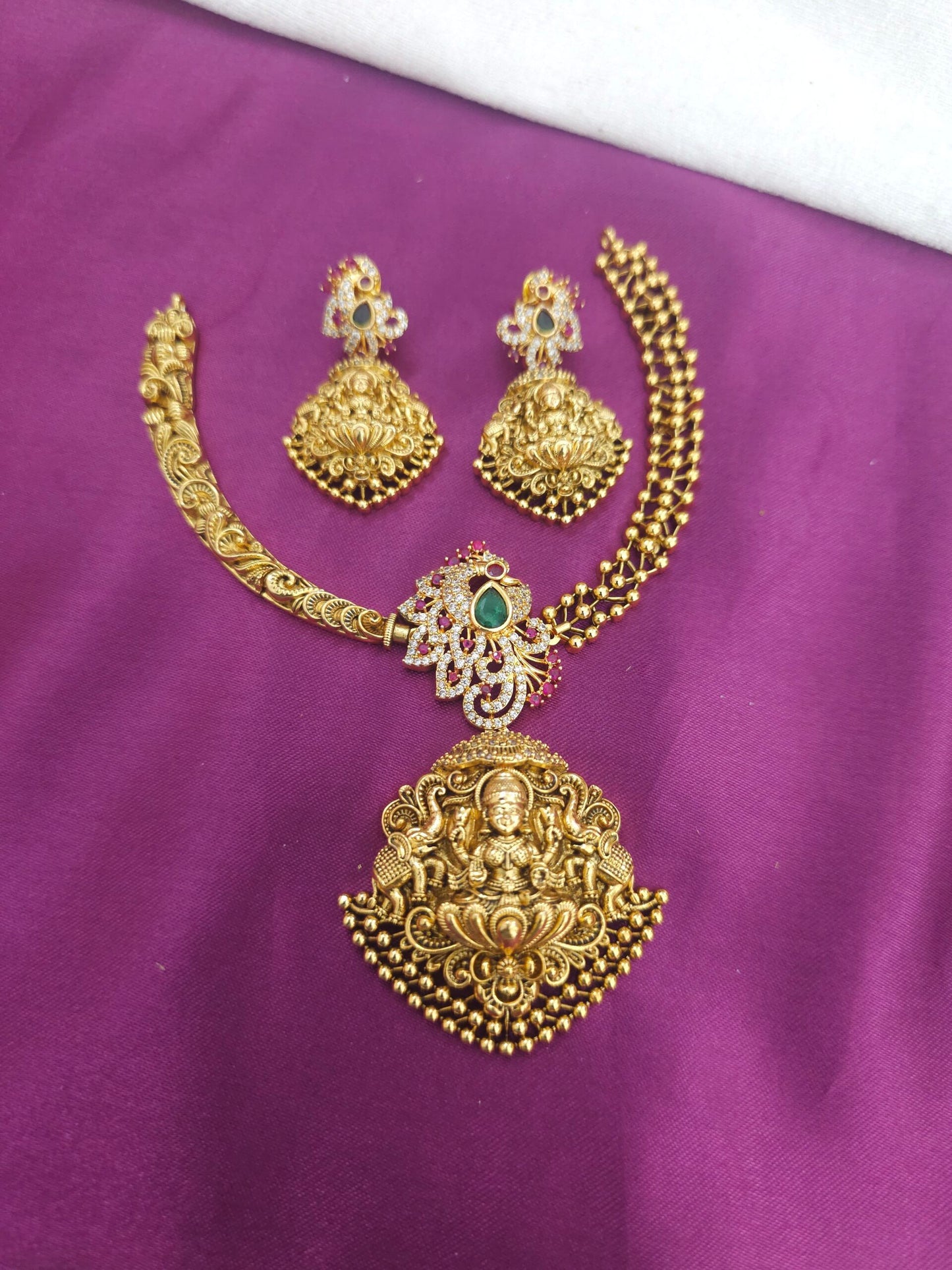 Desighner gold kante to