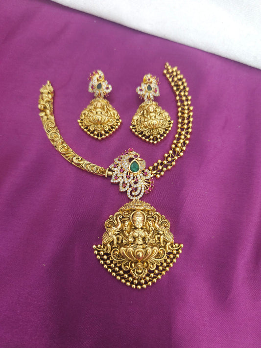 Desighner gold kante to