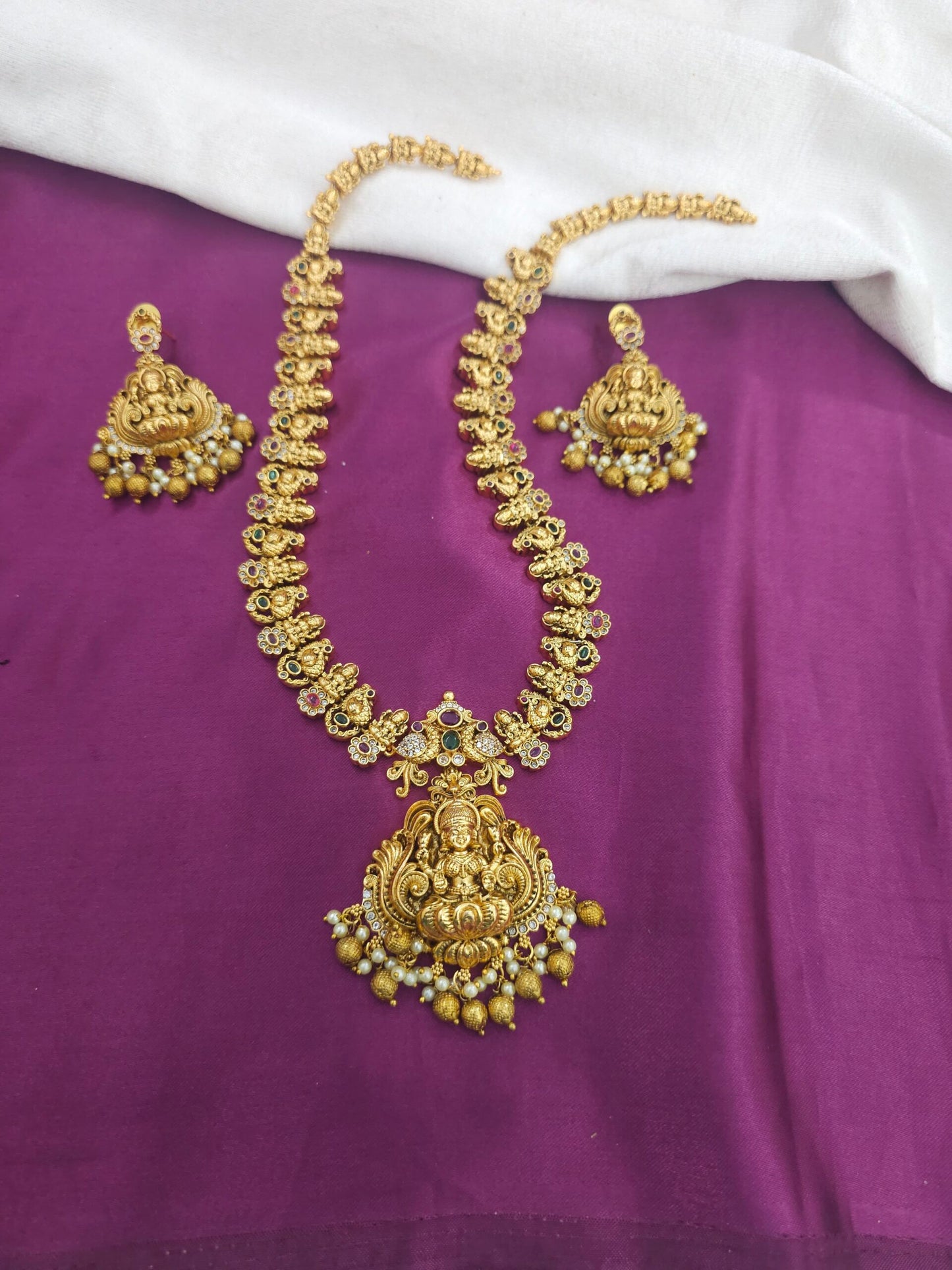 Desighner nakshi set