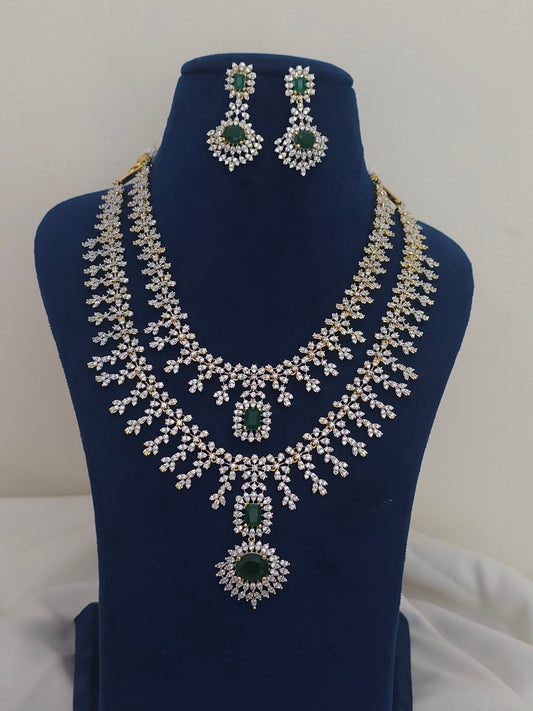 Dimond replica neck set with green stone