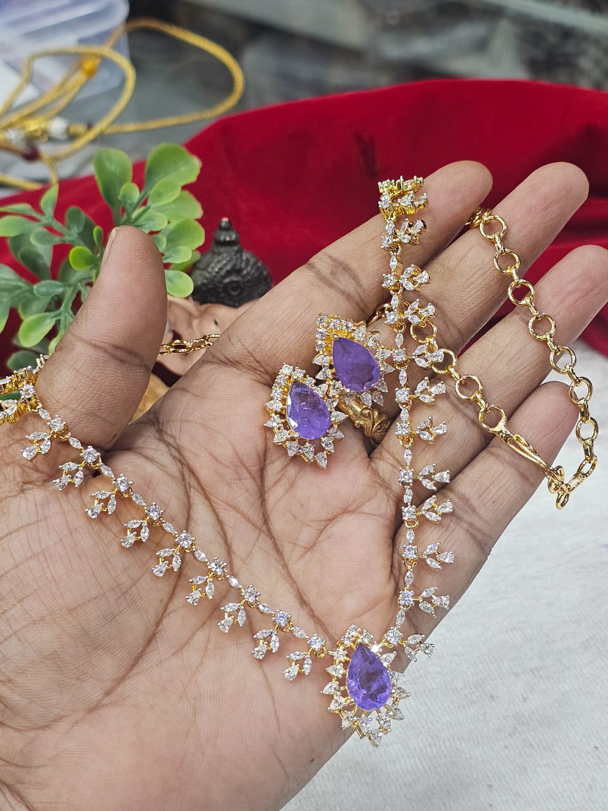 New model neck set with purple stone