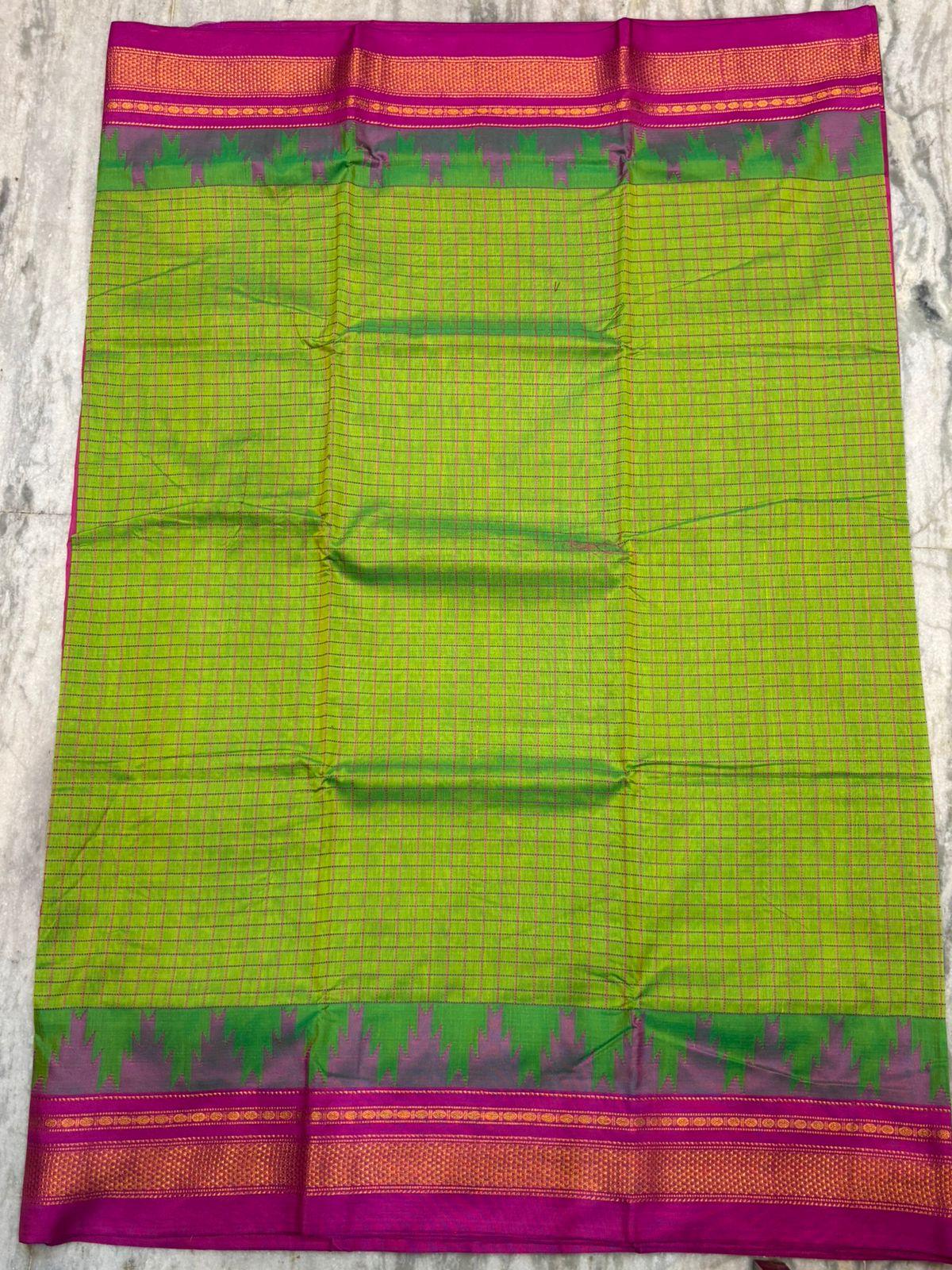 Pure Gadwal Silk Saree in Parrot Green & Magenta Pink | Authentic Handwoven Traditional Saree - pochampallysarees.com
