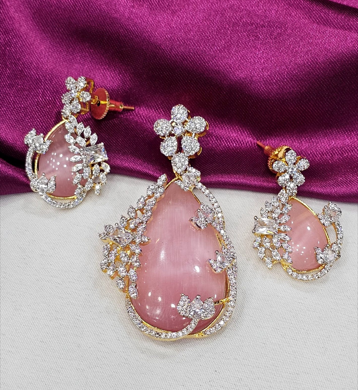 Diamond replica pendant with pastral pink colour eartops just 1699