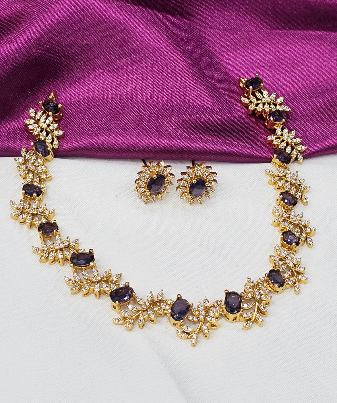 Stone neck set just 799