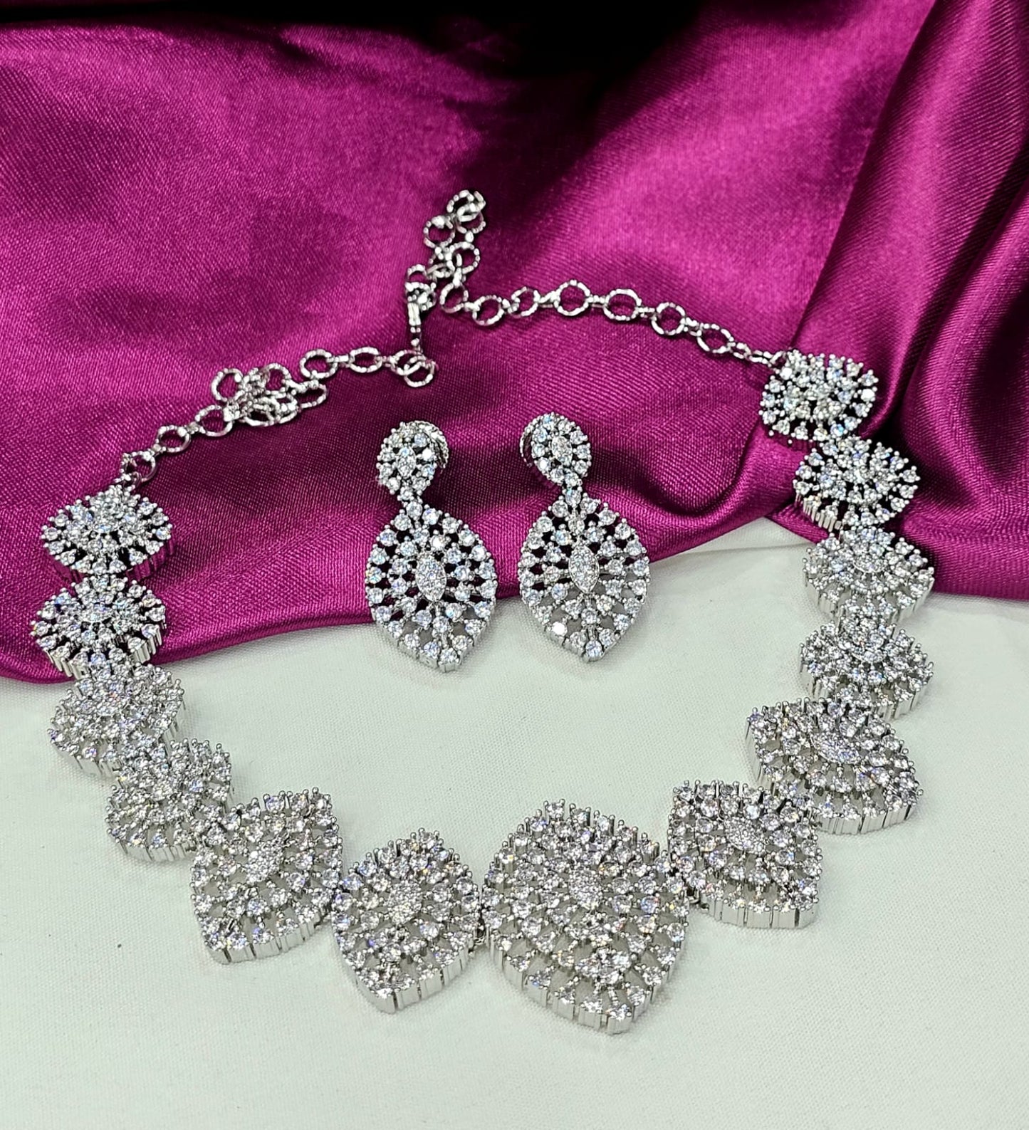 Dimond replica neck set just 1399