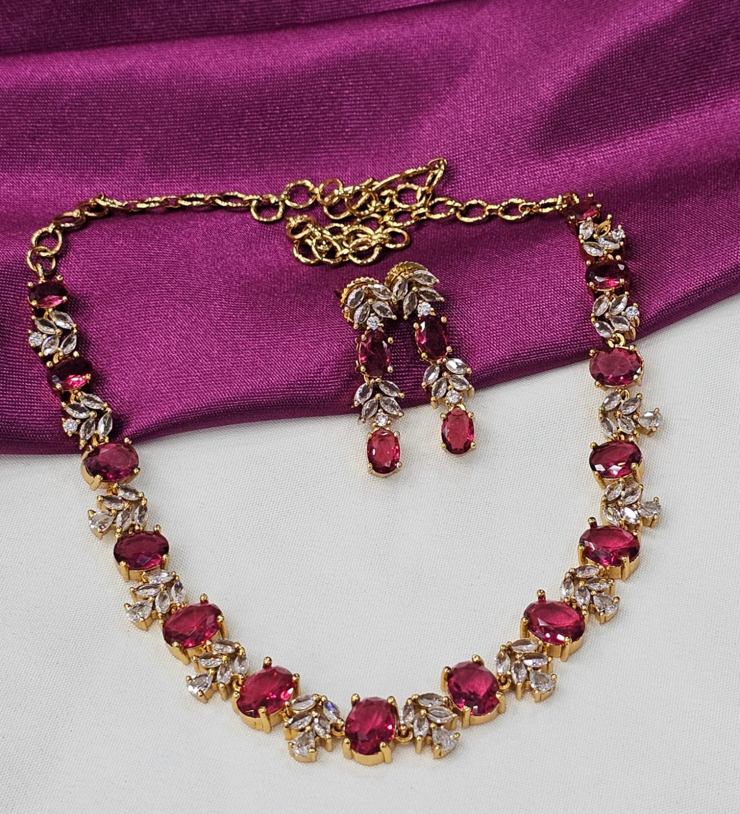 Uncut neck set just 950