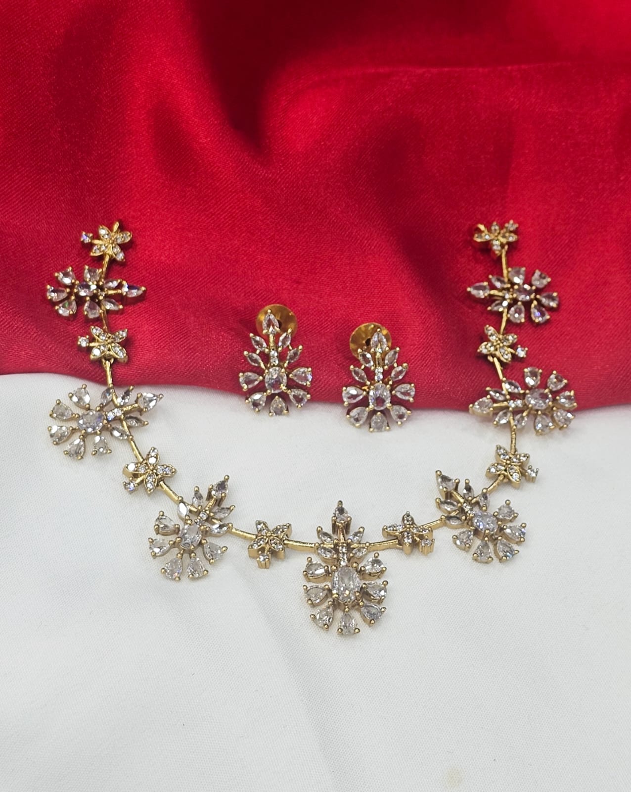 Diamond replica neck set just 799