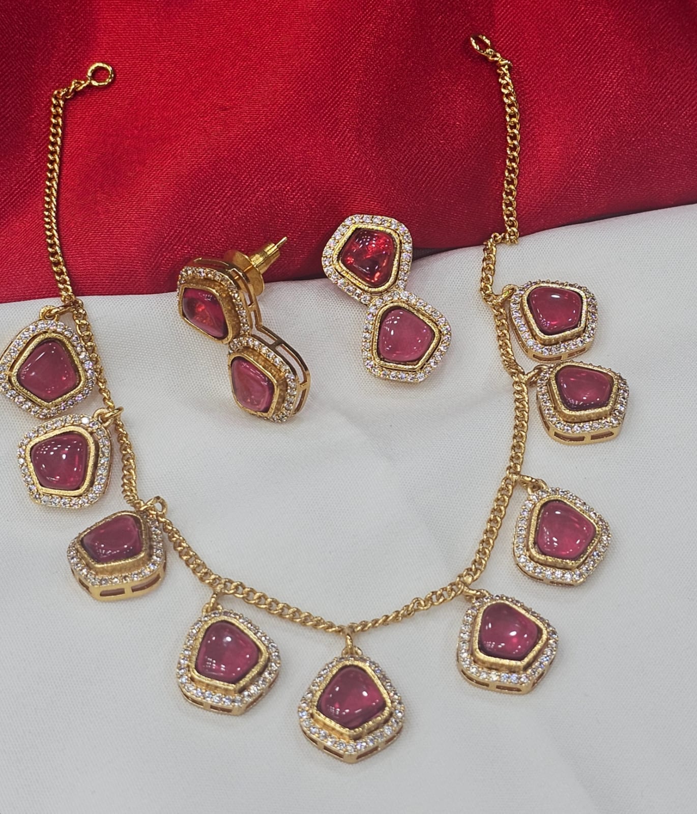 Chain neck set antique pink just 899