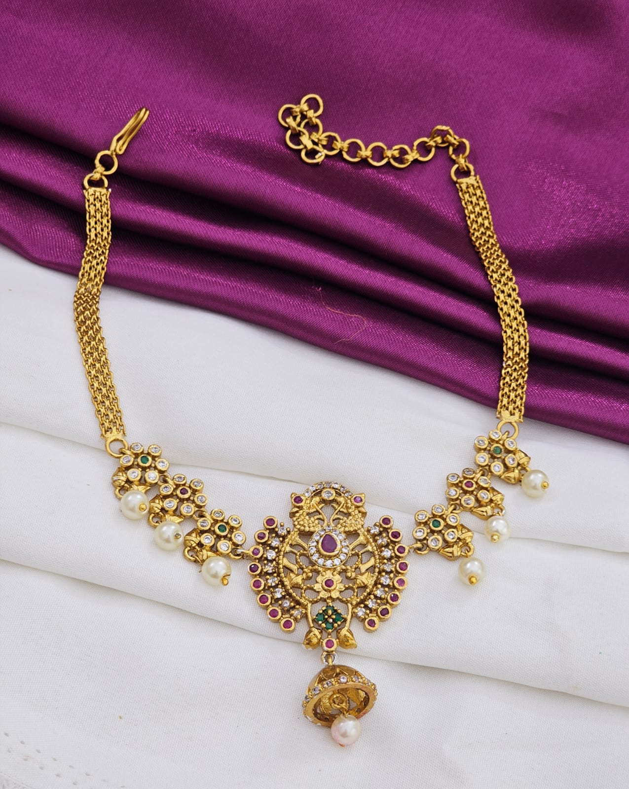 beautiful necklace just 499