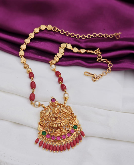 beautiful necklace just 650