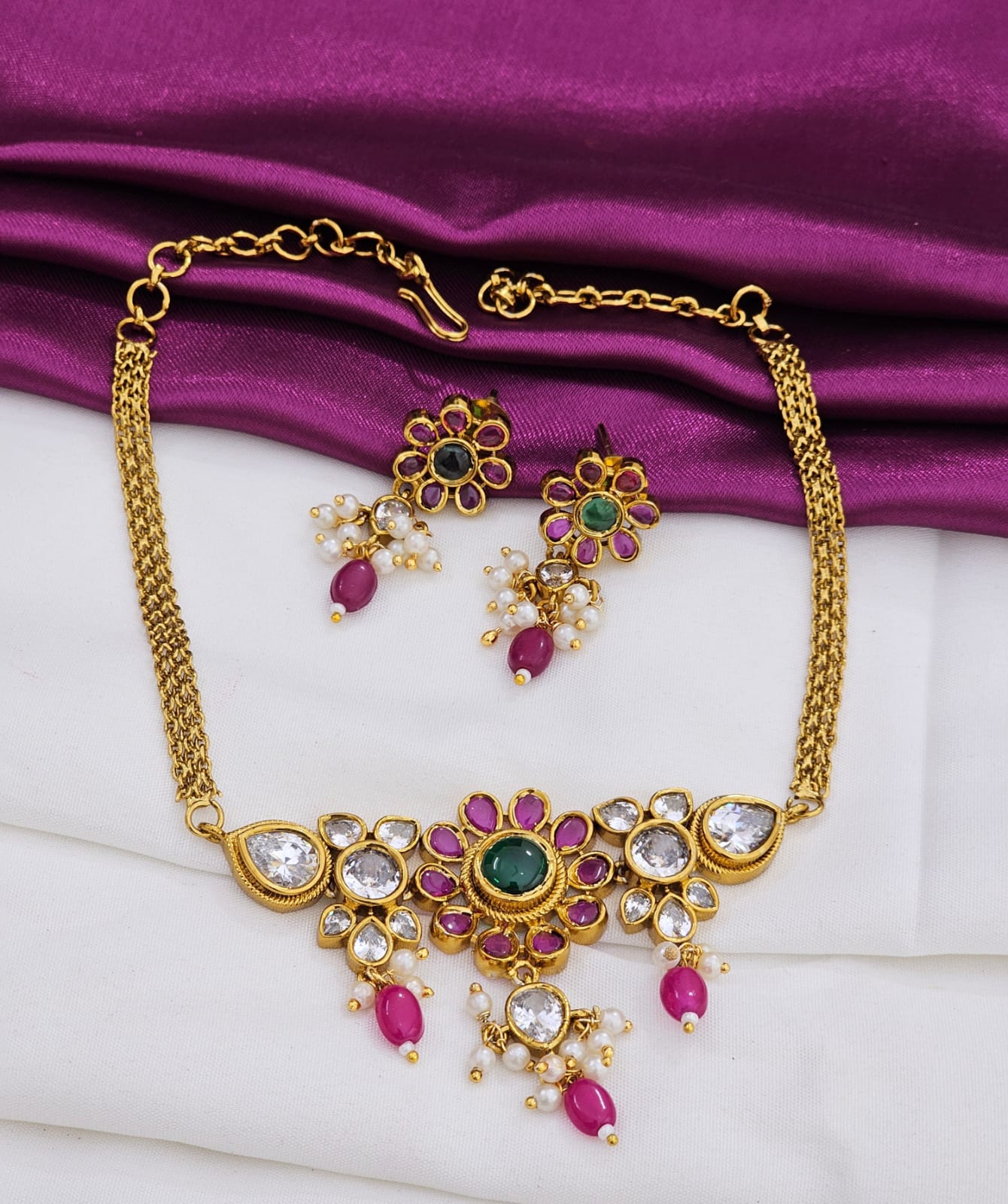 Antique choker just 799