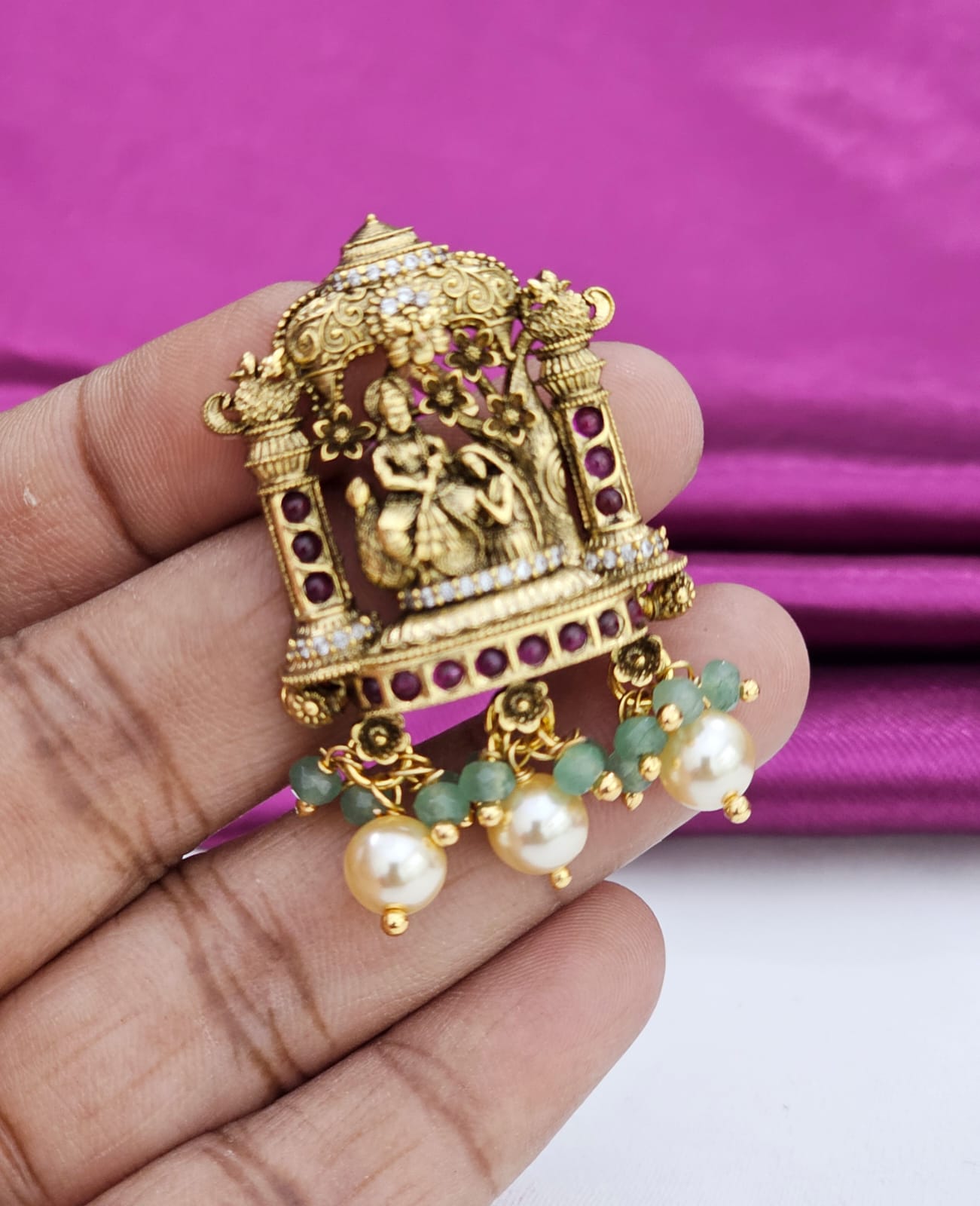 Nakshi locket just 450