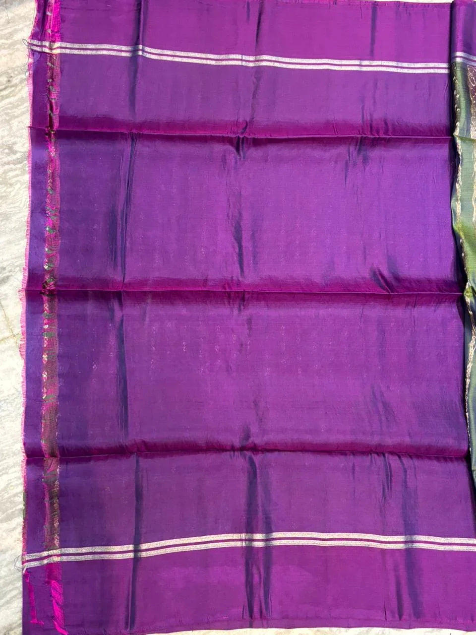 Elegant Green & Purple Pure Soft Silk Saree with Rich Zari Pallu - pochampallysarees.com
