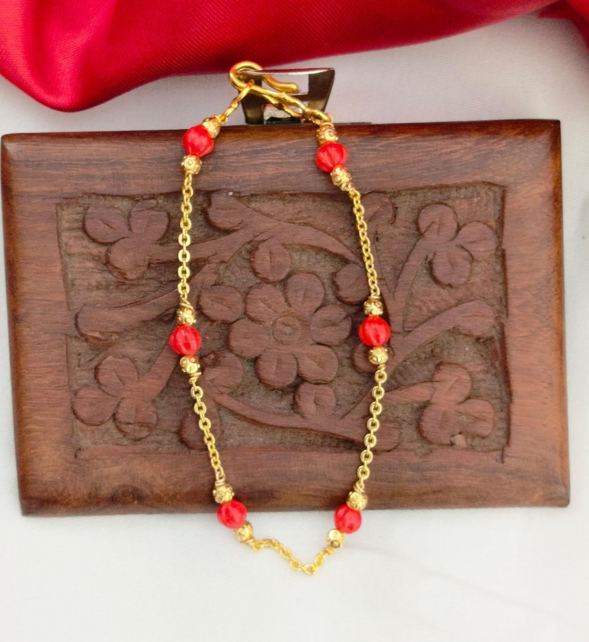 Bracelet with pagadam just 350