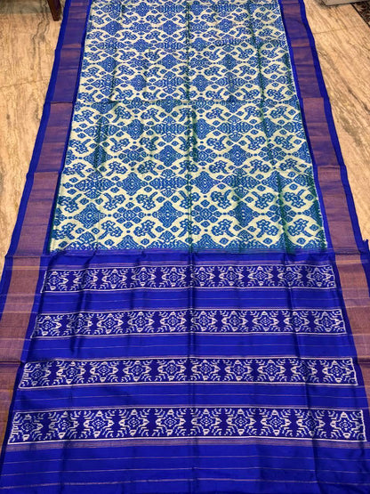 Pure Pochampally Ikkat Patola Silk Saree – Royal Blue & Cream | Handloom Double Ikat Pattern | Traditional Wedding Wear - pochampallysarees.com