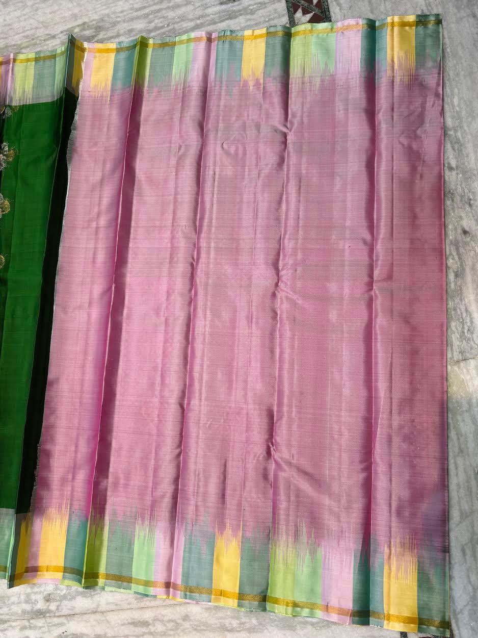 Kanchi Soft Silk Saree Green | Gold & Silver Buttas, Multi-Color Pastel Border & Rich Pink Zari Pallu | Festive Wear - pochampallysarees.com
