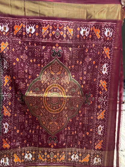 POCHAMPALLY IKKAT SILK PATOLA MIDDLE GREEN BORDER AND PALLU RED ZARI BORDER RICH PALLU SAREE - pochampallysarees.com