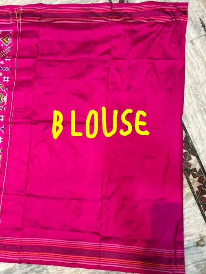 Pure Pochampally Ikat Patola Silk Saree in Magenta Pink | Handloom Geometric Pattern Pattu Saree with Designer Pallu | Traditional Wedding & Festive Wear - pochampallysarees.com