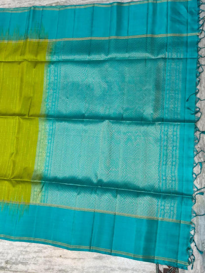 Women's Kanjivaram Soft Silk Lime Green With Aqua Blue Saree With Unstiched Blouse Piece - pochampallysarees.com