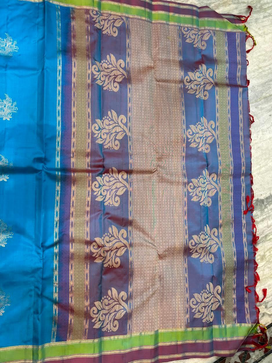 Sky Blue Soft Kubera Silk Saree with Silver Zari Floral Motifs & Rich Contrast Pallu | Traditional Festive & Wedding Wear Saree for Women with Blouse Piece - pochampallysarees.com
