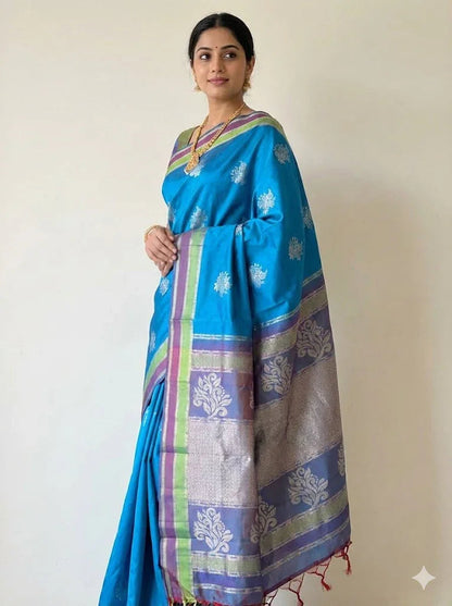 Sky Blue Soft Kubera Silk Saree with Silver Zari Floral Motifs & Rich Contrast Pallu | Traditional Festive & Wedding Wear Saree for Women with Blouse Piece - pochampallysarees.com