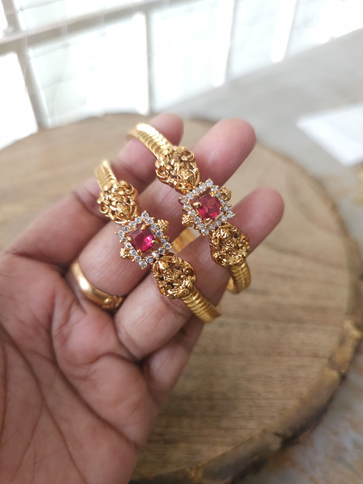 2.4 2.6 2.8  kada bangles just 650