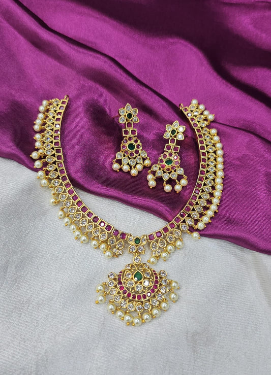 Uncut stone neck set just 1150