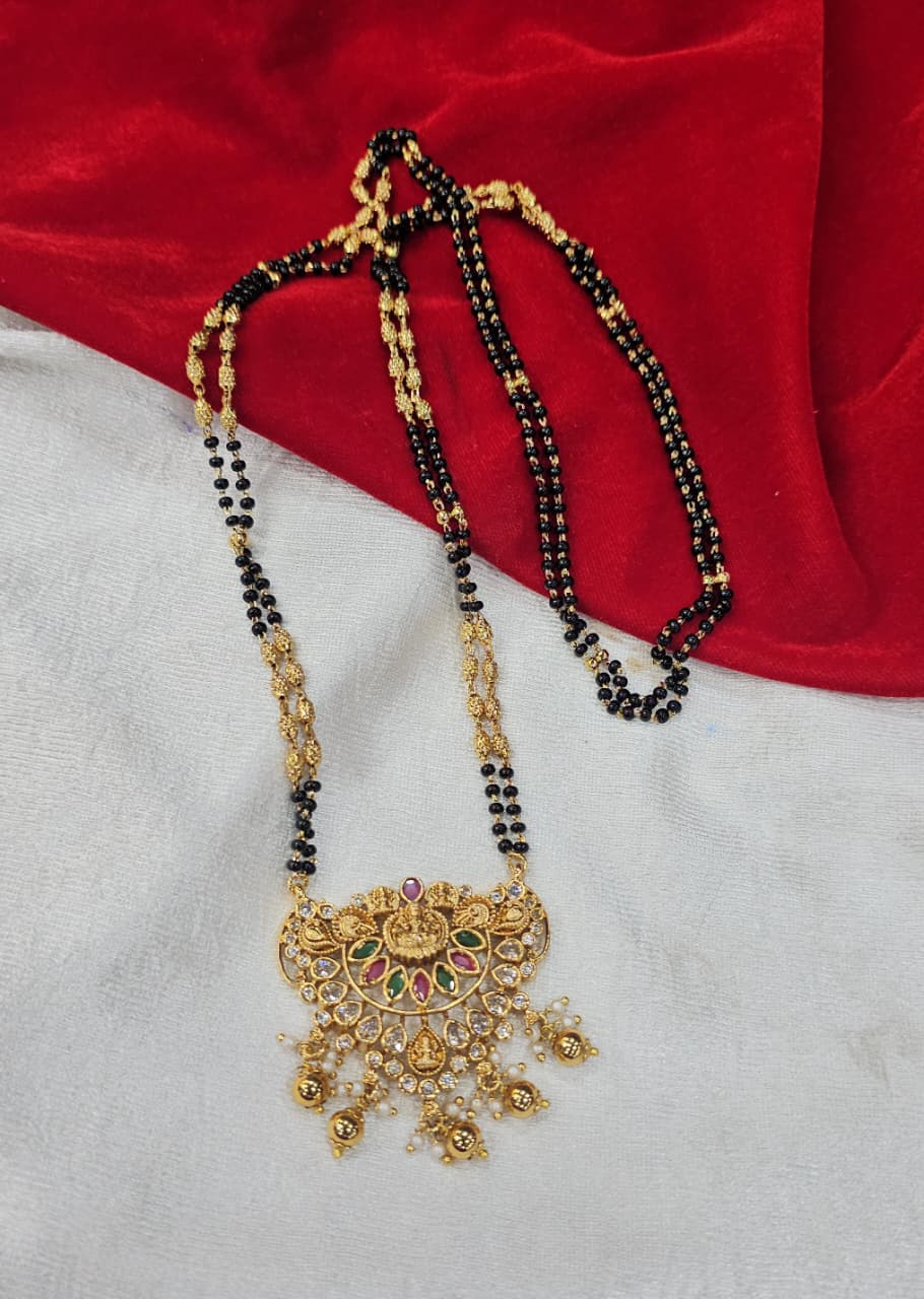 Long black beads antique JUST 650