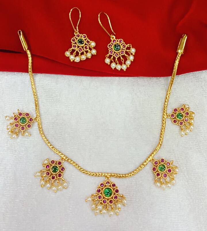 five pendent nectset just 550
