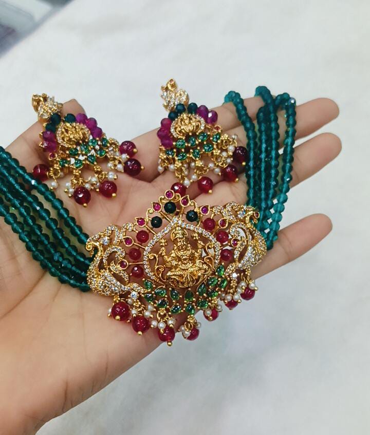 beautiful green beads choker just 1599