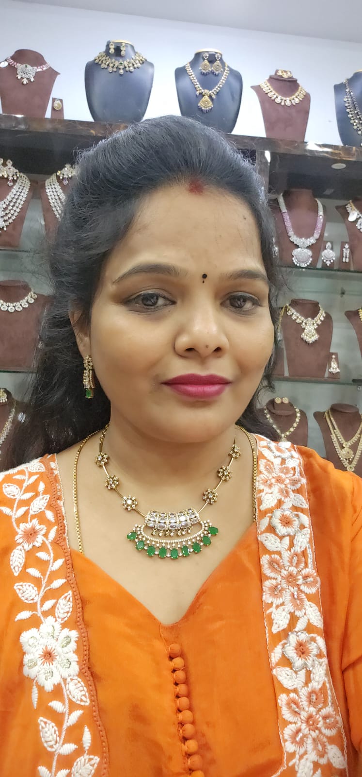 Green neck set just 1299