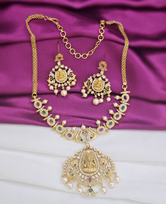 neck set  just 799