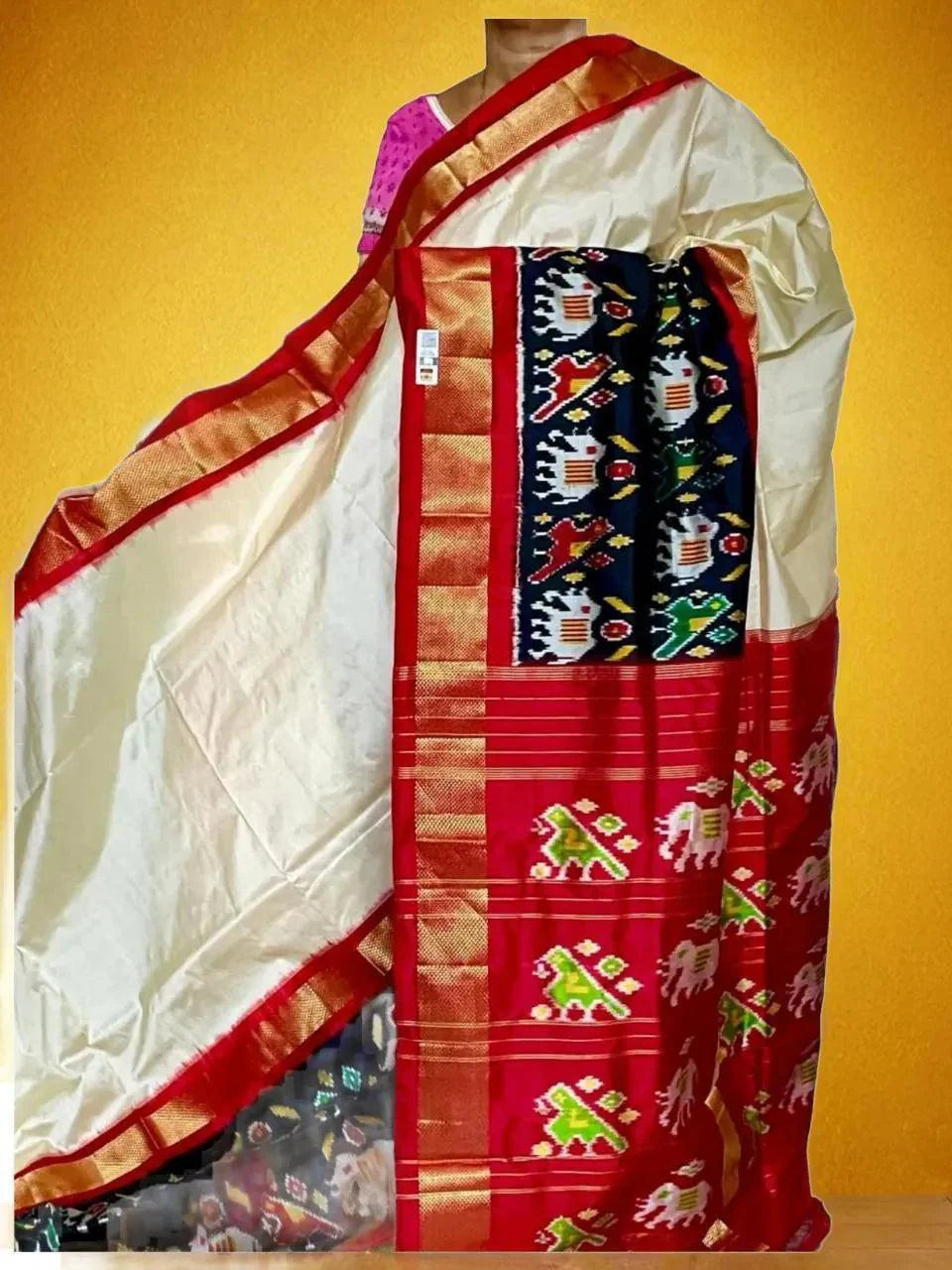Cream Pochampally Ikat Silk Saree - pochampallysarees.com