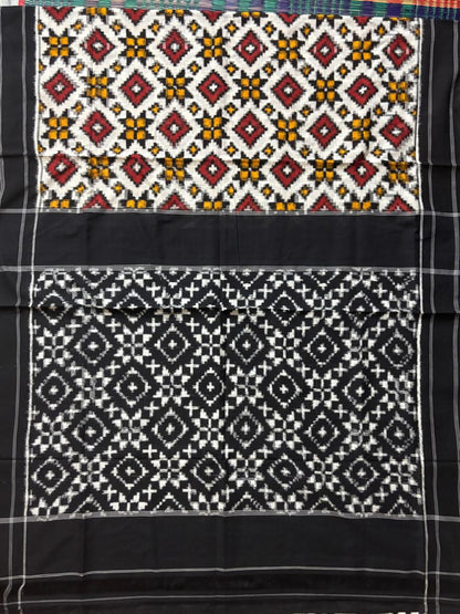 POCHAMPALLY DOUBLE IKKAT COTTON BODY WHITE BORDER AND PALLU BLOUSE BLACK SAREE - pochampallysarees.com